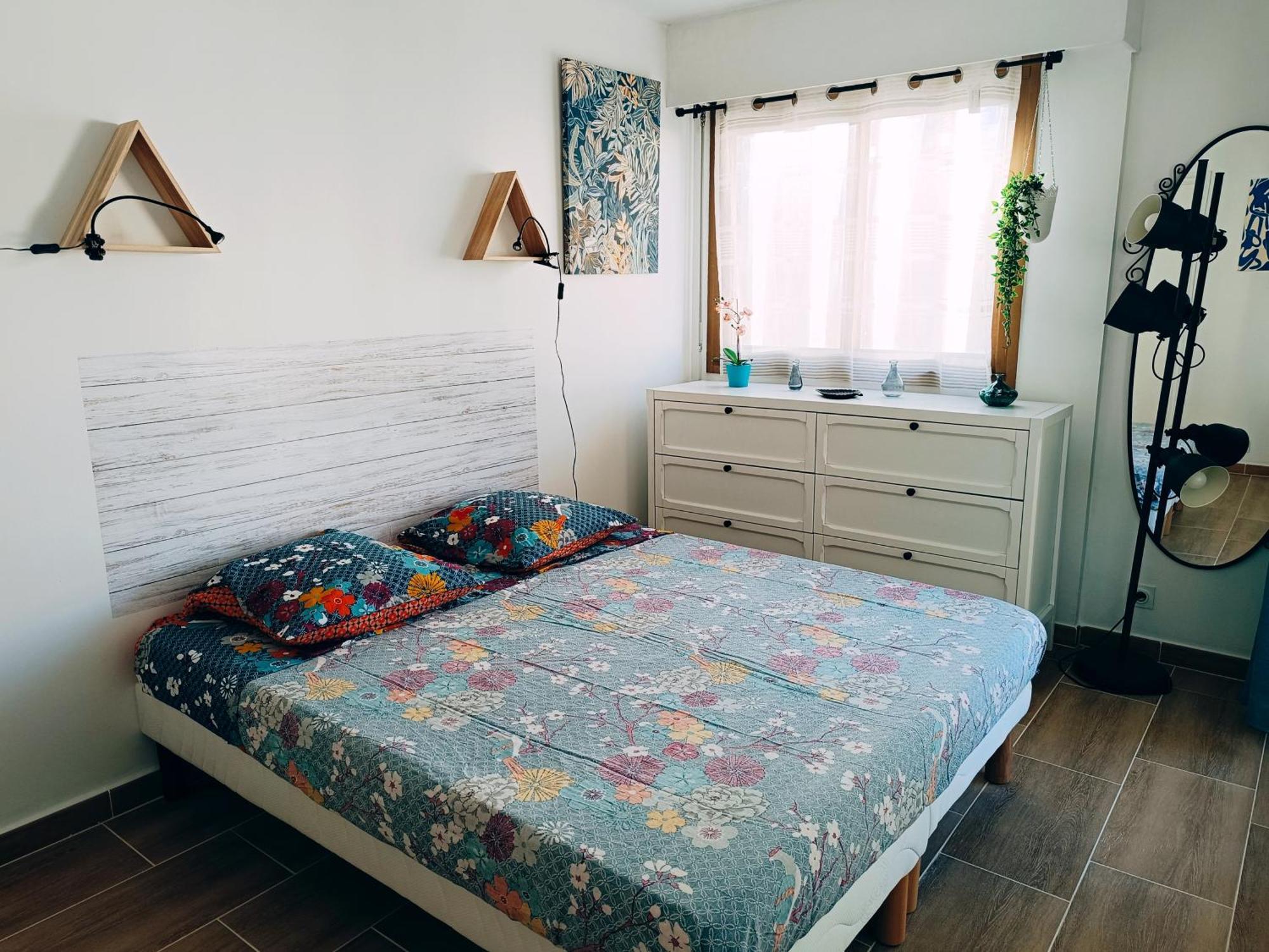 2 Pieces Climatise Avec Balcon Dans Le Vieil Antibes, Residence Avec Ascenseur Exterior foto