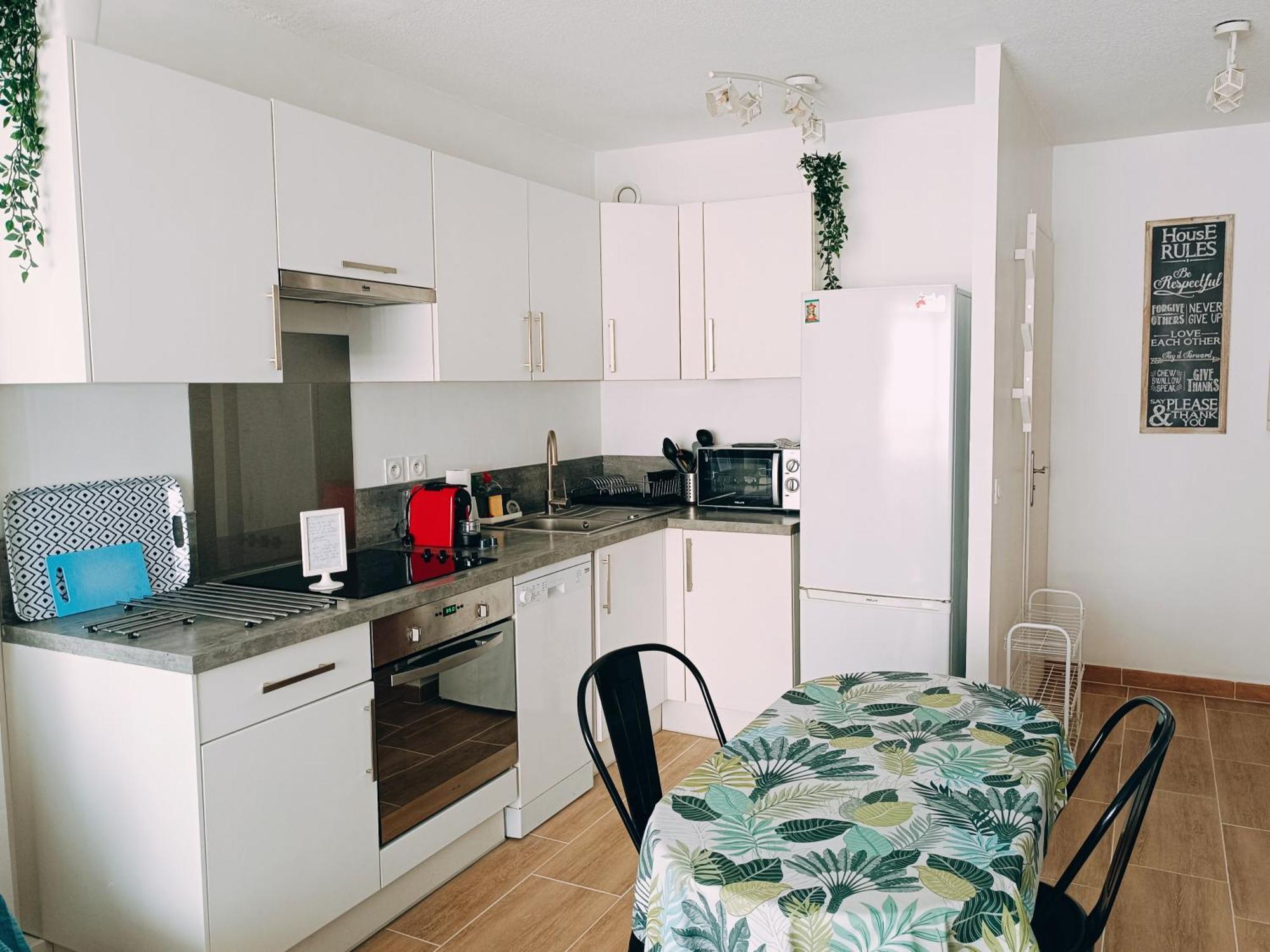 2 Pieces Climatise Avec Balcon Dans Le Vieil Antibes, Residence Avec Ascenseur Exterior foto